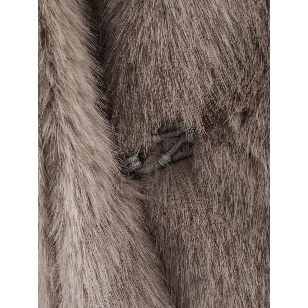 Women’s Loose-Fit Brown Lapel Jacket with Button Embellishments, Autumn/Winter Collection