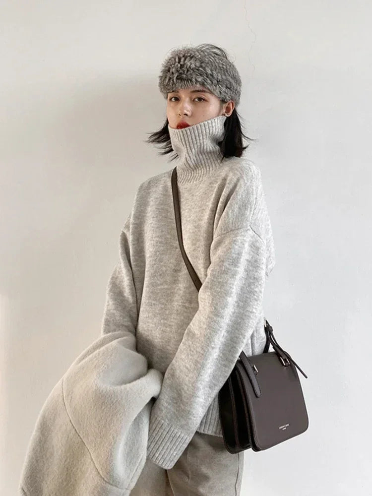 Women’s Turtleneck Knit Pullover, Loose Fit, Solid Color, Warm Basic – Autumn/Winter Collection
